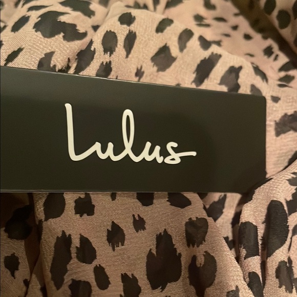 Lulu's Brown and Black Long Sleeve Blouse with Cut Out - Picture 8 of 8